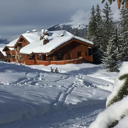 Cosy And Spacious Family Nest With Superb View Chalet