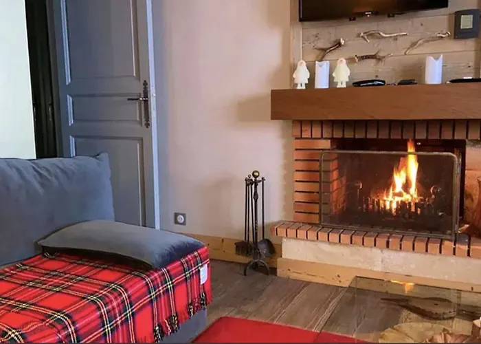 Cosy And Spacious Family Nest With Superb View 木屋 *